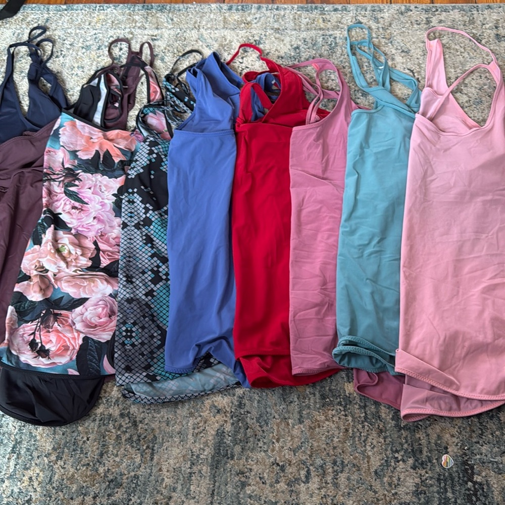 Lululemon Going Coastal bundle size 8-12